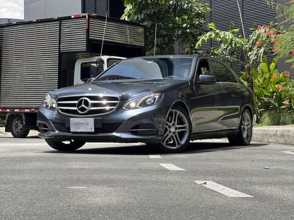 Mercedes Benz E200 CGI - Imagen 2