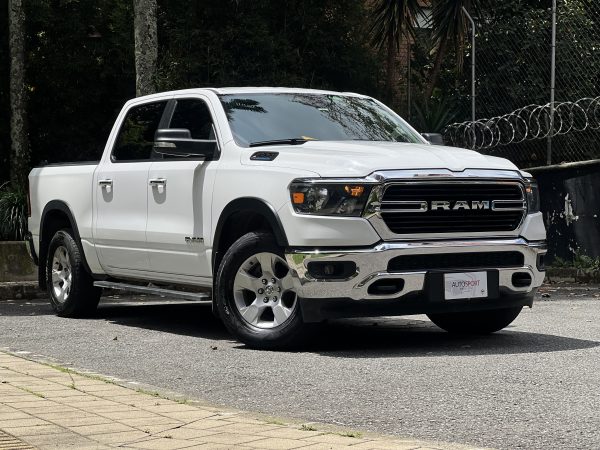 RAM 1500 Bighorn Hybrid