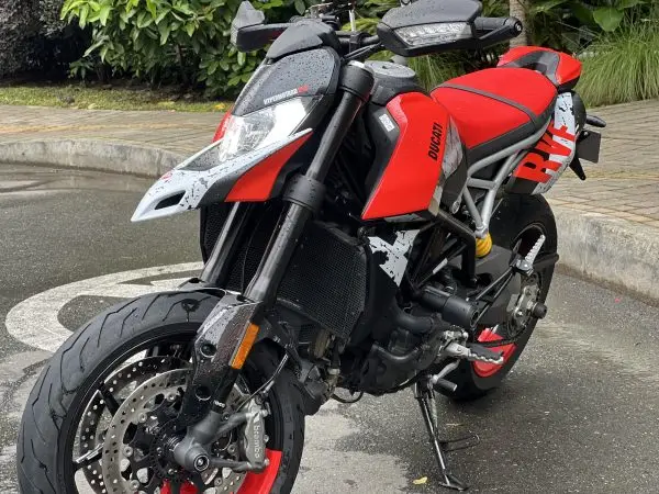 Ducati Hypermotard 950 RVE - Imagen 2