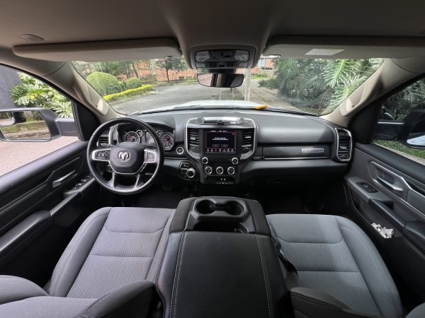 RAM 1500 Bighorn Hybrid - Imagen 4