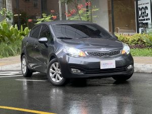 Kia Rio UB Sedán 1.4
