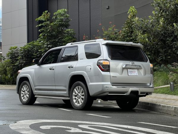 Toyota 4Runner Limited Fi - Imagen 3