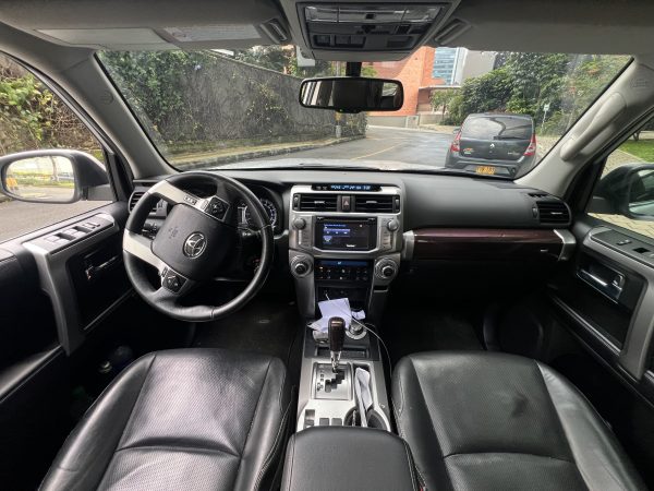 Toyota 4Runner Limited Fi - Imagen 4