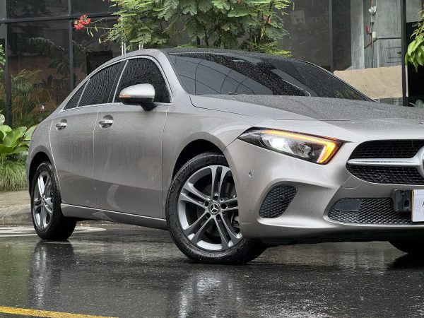 Mercedes Benz A200