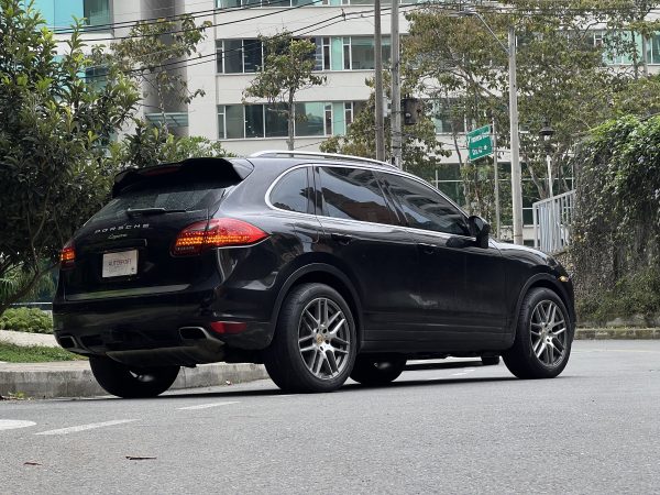 Porsche Cayenne Lux V6 3.6 - Imagen 3