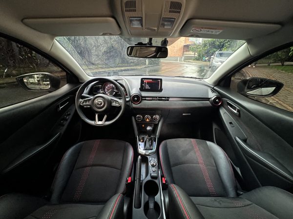 Mazda 2 Grand Touring 2.0 Carbon Edition - Imagen 4