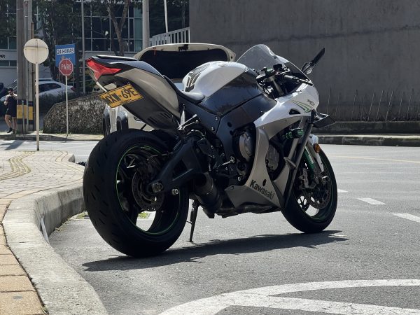 Kawasaki Ninja Zx-10r - Imagen 3