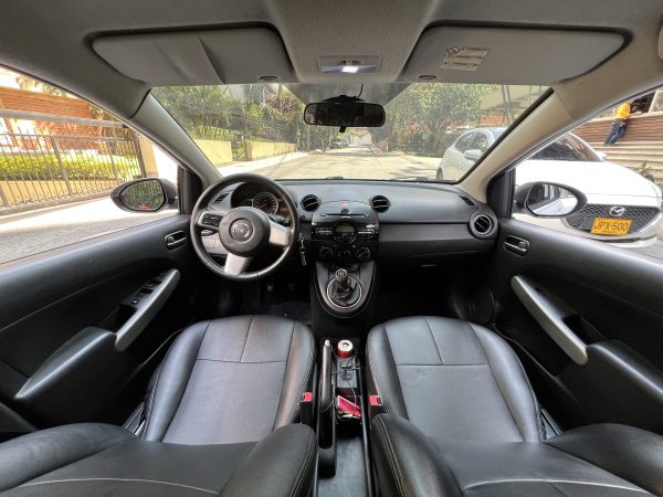 Mazda 2 MT - Imagen 4