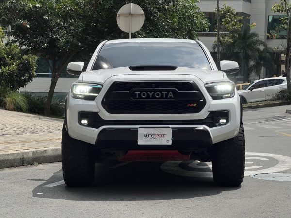 Toyota Tacoma TRD PRO - Imagen 2
