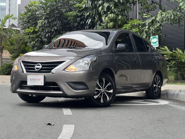 Nissan Versa Advance MT - Imagen 2