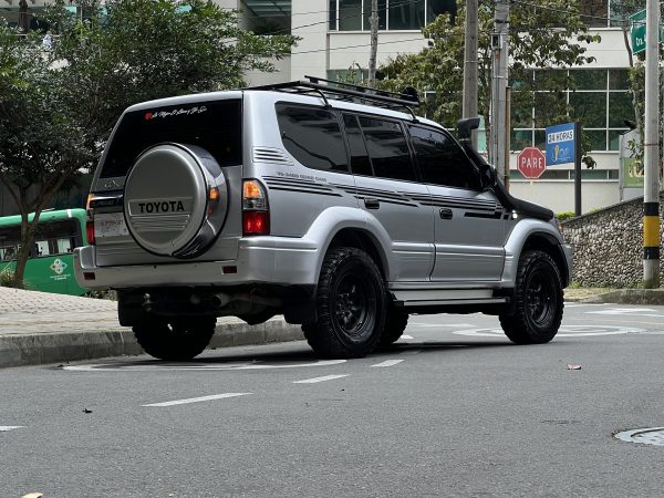 Toyota Prado VX LC90 - Imagen 3
