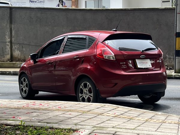 Ford Fiesta SE MT - Imagen 3