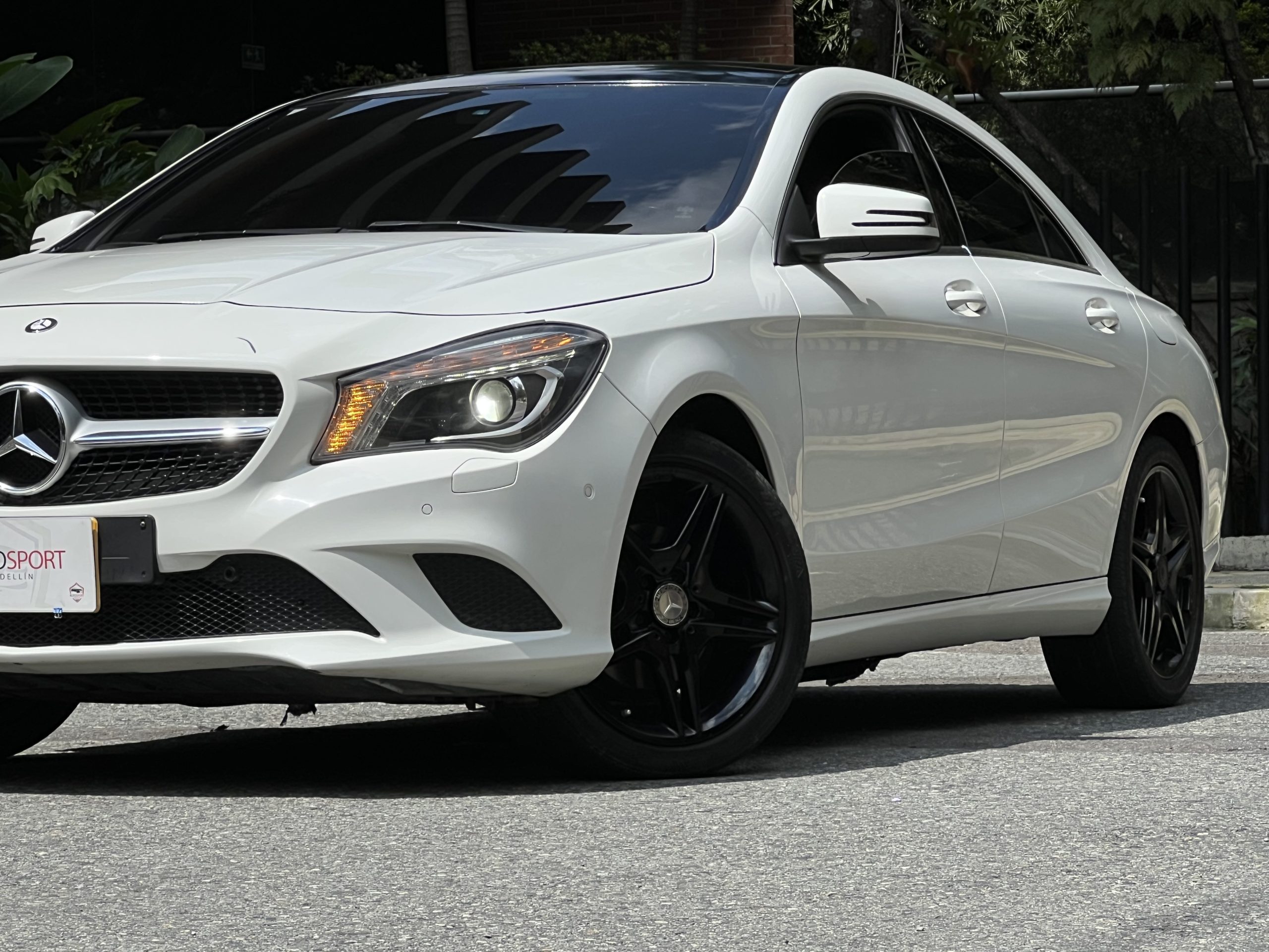 Mercedes Benz CLA180 - Imagen 2