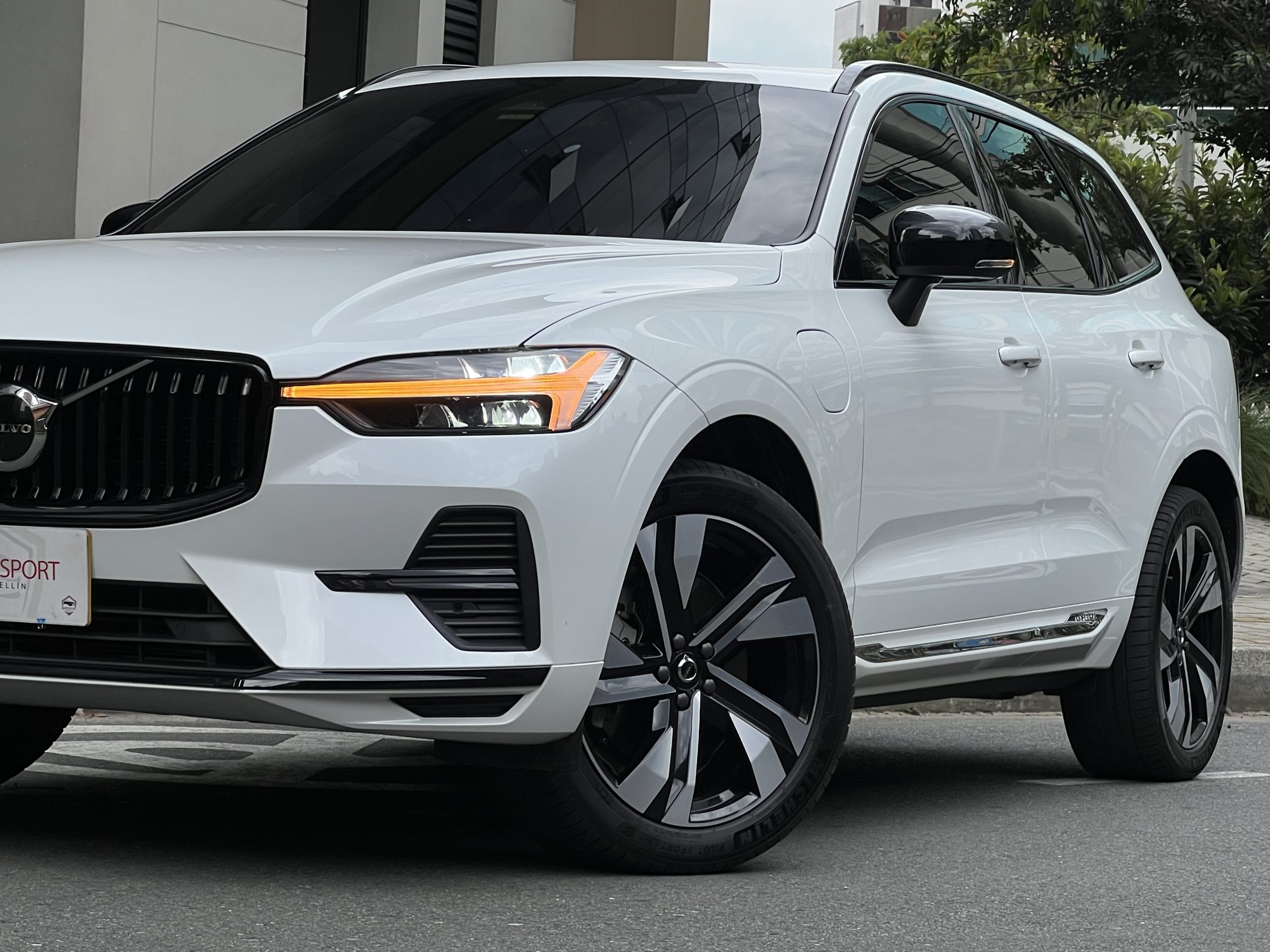 Volvo XC60 T8 Recharge Ultimate PHEV 2.0 - Imagen 3