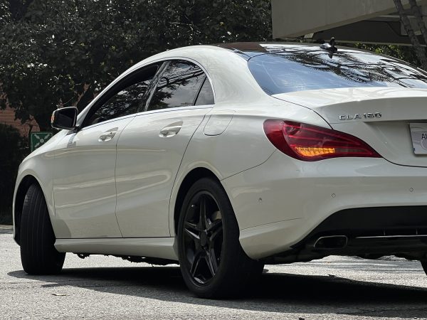 Mercedes Benz CLA180 - Imagen 3