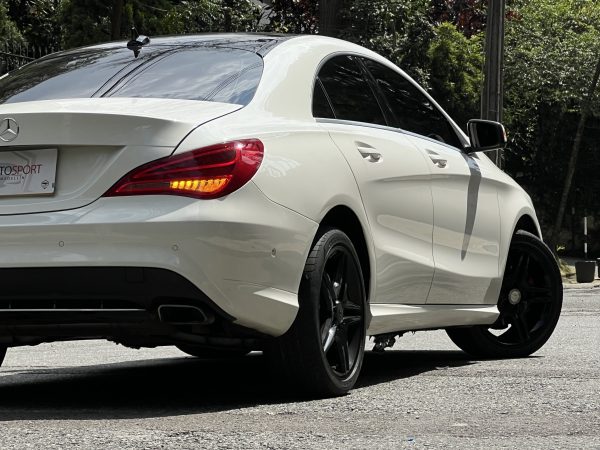 Mercedes Benz CLA180 - Imagen 4