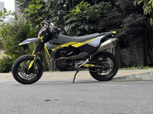 Husqvarna 701 SM Supermotard - Imagen 3