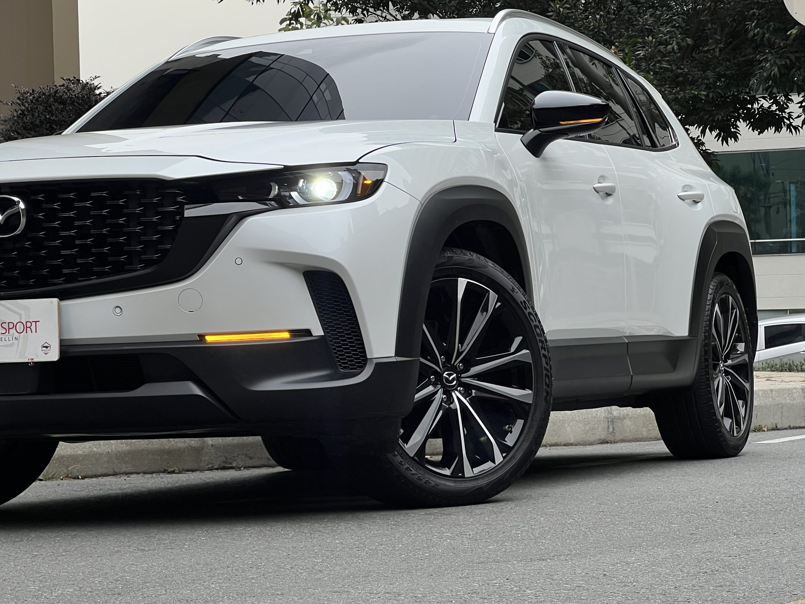 Mazda CX50 Grand Touring LX AWD - Imagen 2