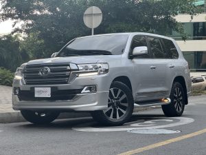 Toyota Land Cruiser 200 Imperial